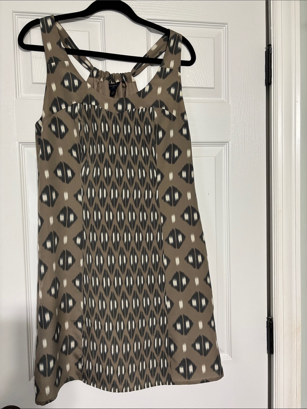 NWT Banana Republic Taupe Geometric Sleeveless Shift Dress